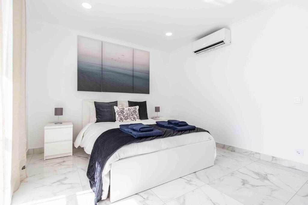 Modern Apartment Beach View Armação de Pêra Екстериор снимка